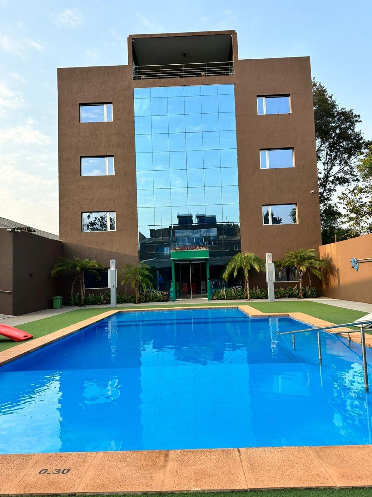 Hotel Boutique Genova Puerto Iguazu Bagian luar foto