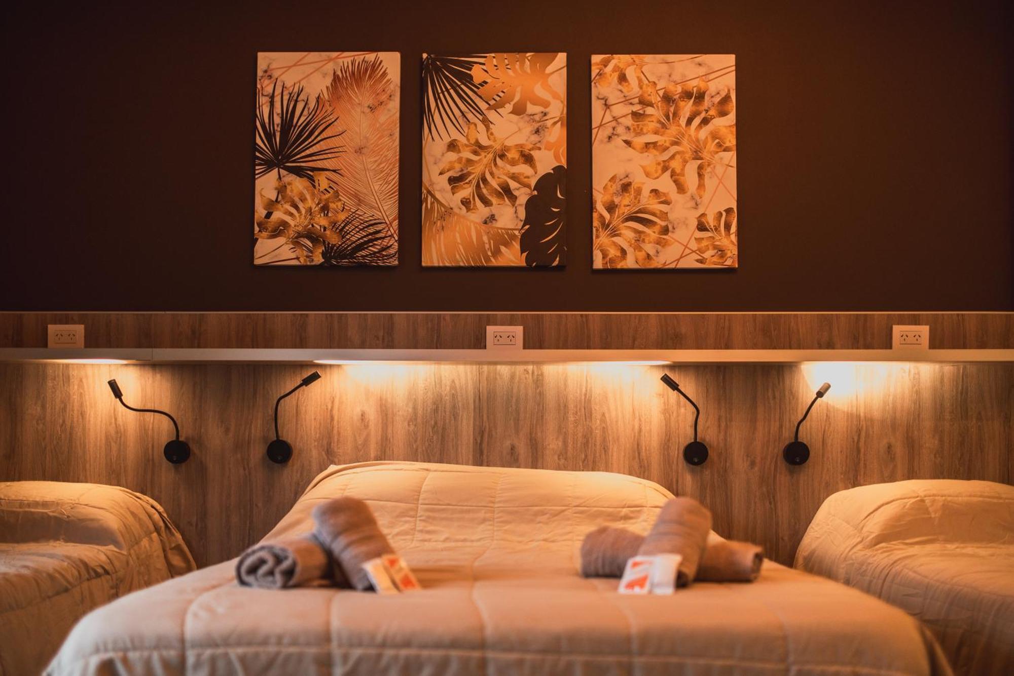 Hotel Boutique Genova Puerto Iguazu Bagian luar foto